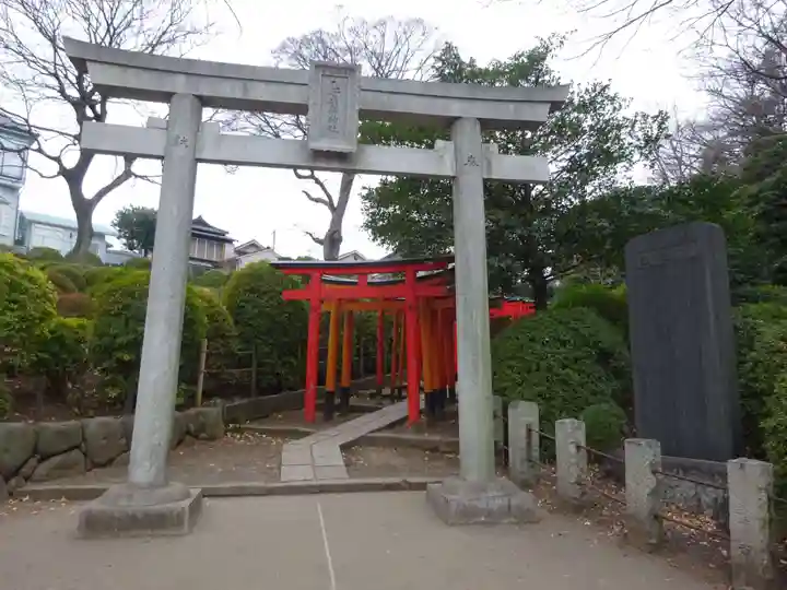 根津神社の鳥居