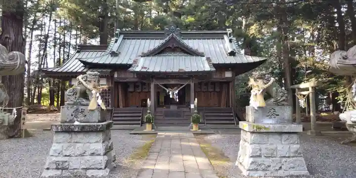 六所神社の本殿・本堂