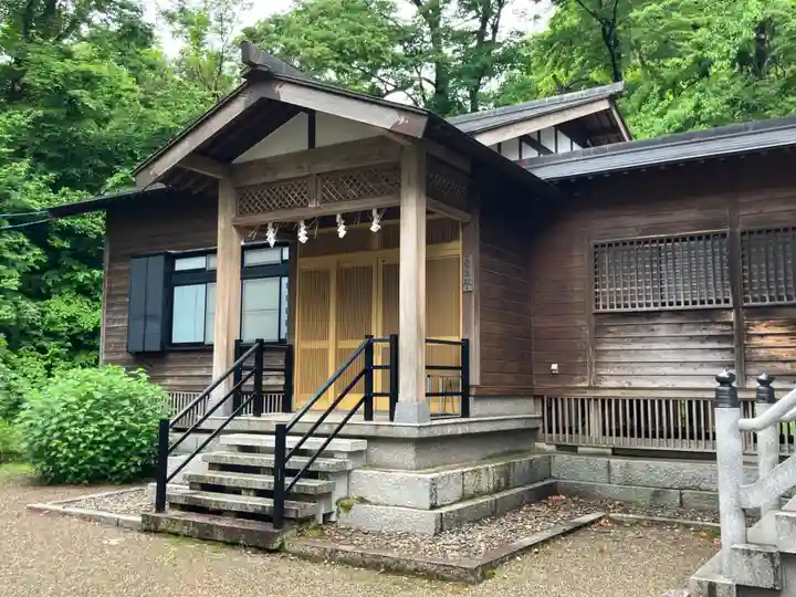 春日山神社(新潟県)
