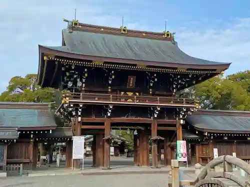 真清田神社の山門