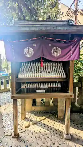 被官稲荷神社の本殿