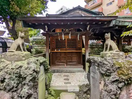 小野照崎神社の末社