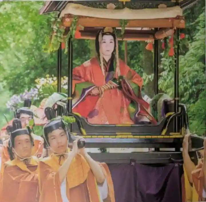 賀茂御祖神社(下鴨神社)の{uncategorized: "未分類", other: "その他", undefined: "問題あり", building: "その他建物", grave: "お墓", sacred_gate: "鳥居", guardian: "狛犬", statue: "像", buddha: "仏像", history: "歴史", nature: "自然", garden: "庭園", animal: "動物", pagoda: "塔", temizu: "手水舎", mountain_gate: "山門・神門", sanctuary: "本殿・本堂", subordinate: "末社・摂社", art: "芸術", scenery: "景色", jizo: "地蔵", ema: "絵馬", goshuin: "御朱印", omikuji: "おみくじ", items: "授与品その他", amulet: "お守り", goshuincho: "御朱印帳", eats: "食事", festival: "お祭り", votive_dance: "神楽", shichigosan: "七五三参", wedding: "結婚式", experience: "体験その他", initially: "初詣", around: "周辺", anti_infection: "感染症対策"}