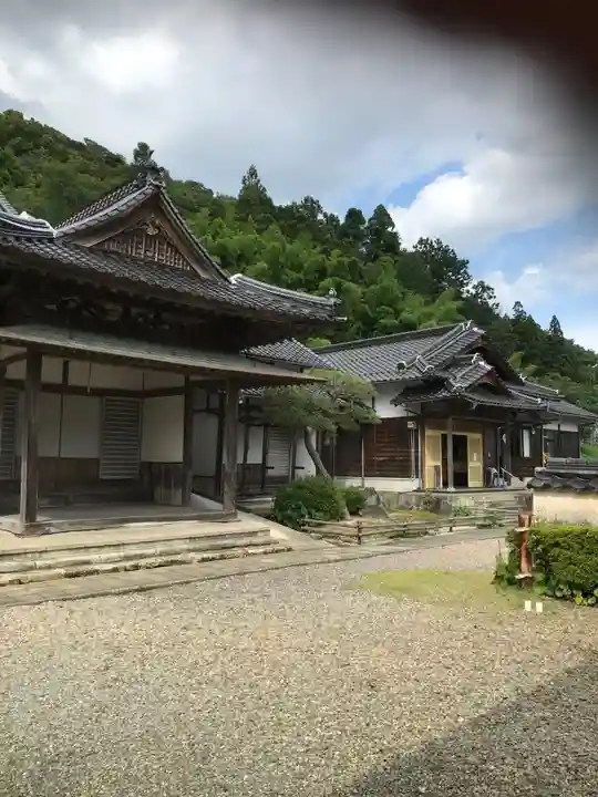 医光寺の本殿・本堂