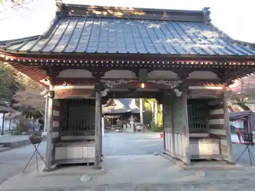 冨士御室浅間神社の山門・神門