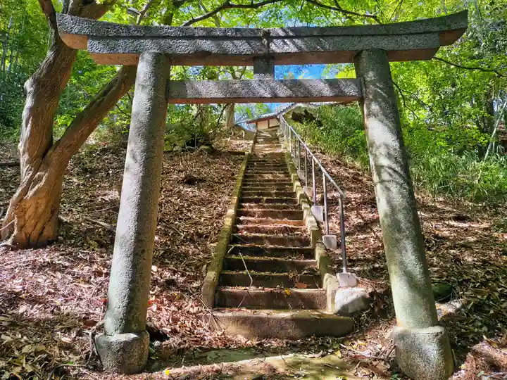 宇氣比神社の鳥居