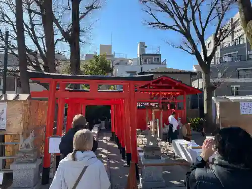 蛇窪神社の{uncategorized: "未分類", other: "その他", undefined: "問題あり", building: "その他建物", grave: "お墓", sacred_gate: "鳥居", guardian: "狛犬", statue: "像", buddha: "仏像", history: "歴史", nature: "自然", garden: "庭園", animal: "動物", pagoda: "塔", temizu: "手水舎", mountain_gate: "山門・神門", sanctuary: "本殿・本堂", subordinate: "末社・摂社", art: "芸術", scenery: "景色", jizo: "地蔵", ema: "絵馬", goshuin: "御朱印", omikuji: "おみくじ", items: "授与品その他", amulet: "お守り", goshuincho: "御朱印帳", eats: "食事", festival: "お祭り", votive_dance: "神楽", shichigosan: "七五三参", wedding: "結婚式", experience: "体験その他", initially: "初詣", around: "周辺", anti_infection: "感染症対策"}