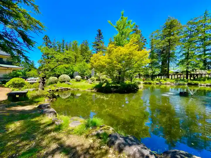 上杉神社の{uncategorized: "未分類", other: "その他", undefined: "問題あり", building: "その他建物", grave: "お墓", sacred_gate: "鳥居", guardian: "狛犬", statue: "像", buddha: "仏像", history: "歴史", nature: "自然", garden: "庭園", animal: "動物", pagoda: "塔", temizu: "手水舎", mountain_gate: "山門・神門", sanctuary: "本殿・本堂", subordinate: "末社・摂社", art: "芸術", scenery: "景色", jizo: "地蔵", ema: "絵馬", goshuin: "御朱印", omikuji: "おみくじ", items: "授与品その他", amulet: "お守り", goshuincho: "御朱印帳", eats: "食事", festival: "お祭り", votive_dance: "神楽", shichigosan: "七五三参", wedding: "結婚式", experience: "体験その他", initially: "初詣", around: "周辺", anti_infection: "感染症対策"}