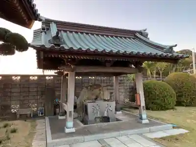 顕本寺の手水舎