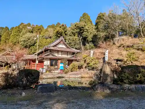 曽野稲荷神社の庭園