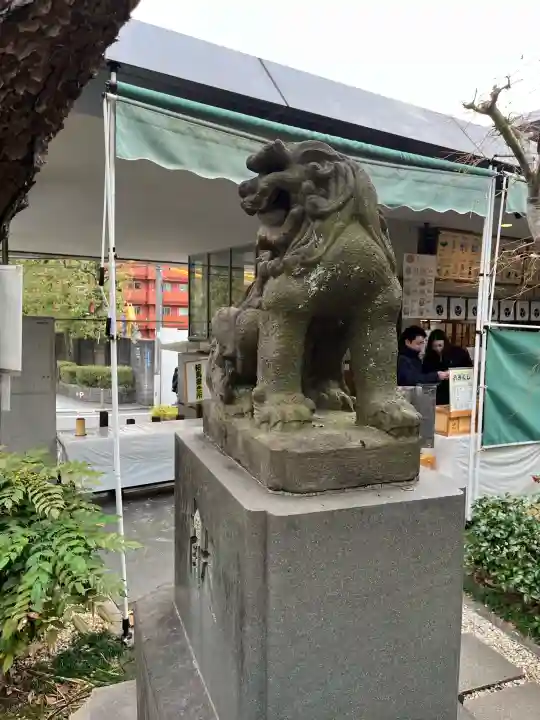 鳩森八幡神社の{uncategorized: "未分類", other: "その他", undefined: "問題あり", building: "その他建物", grave: "お墓", sacred_gate: "鳥居", guardian: "狛犬", statue: "像", buddha: "仏像", history: "歴史", nature: "自然", garden: "庭園", animal: "動物", pagoda: "塔", temizu: "手水舎", mountain_gate: "山門・神門", sanctuary: "本殿・本堂", subordinate: "末社・摂社", art: "芸術", scenery: "景色", jizo: "地蔵", ema: "絵馬", goshuin: "御朱印", omikuji: "おみくじ", items: "授与品その他", amulet: "お守り", goshuincho: "御朱印帳", eats: "食事", festival: "お祭り", votive_dance: "神楽", shichigosan: "七五三参", wedding: "結婚式", experience: "体験その他", initially: "初詣", around: "周辺", anti_infection: "感染症対策"}
