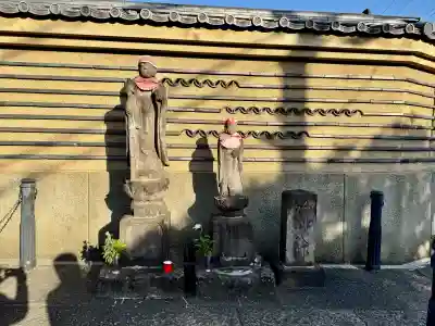 福蔵院の{uncategorized: "未分類", other: "その他", undefined: "問題あり", building: "その他建物", grave: "お墓", sacred_gate: "鳥居", guardian: "狛犬", statue: "像", buddha: "仏像", history: "歴史", nature: "自然", garden: "庭園", animal: "動物", pagoda: "塔", temizu: "手水舎", mountain_gate: "山門・神門", sanctuary: "本殿・本堂", subordinate: "末社・摂社", art: "芸術", scenery: "景色", jizo: "地蔵", ema: "絵馬", goshuin: "御朱印", omikuji: "おみくじ", items: "授与品その他", amulet: "お守り", goshuincho: "御朱印帳", eats: "食事", festival: "お祭り", votive_dance: "神楽", shichigosan: "七五三参", wedding: "結婚式", experience: "体験その他", initially: "初詣", around: "周辺", anti_infection: "感染症対策"}
