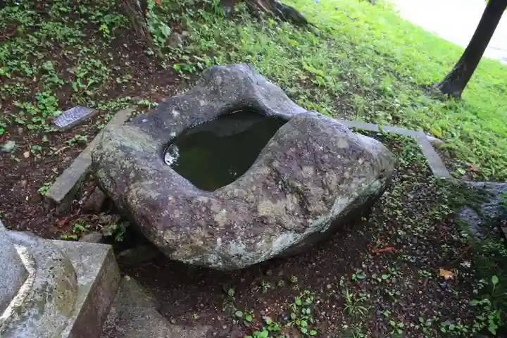 八幡社の手水舎