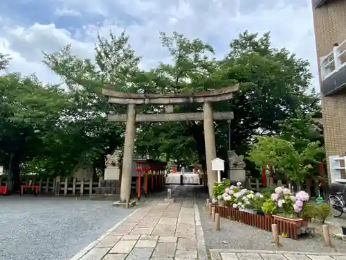 六孫王神社の鳥居