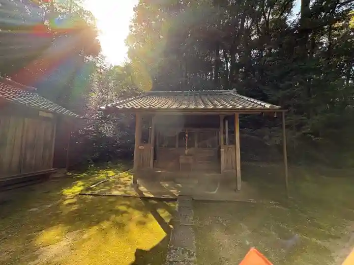 大御堂観音寺の{uncategorized: "未分類", other: "その他", undefined: "問題あり", building: "その他建物", grave: "お墓", sacred_gate: "鳥居", guardian: "狛犬", statue: "像", buddha: "仏像", history: "歴史", nature: "自然", garden: "庭園", animal: "動物", pagoda: "塔", temizu: "手水舎", mountain_gate: "山門・神門", sanctuary: "本殿・本堂", subordinate: "末社・摂社", art: "芸術", scenery: "景色", jizo: "地蔵", ema: "絵馬", goshuin: "御朱印", omikuji: "おみくじ", items: "授与品その他", amulet: "お守り", goshuincho: "御朱印帳", eats: "食事", festival: "お祭り", votive_dance: "神楽", shichigosan: "七五三参", wedding: "結婚式", experience: "体験その他", initially: "初詣", around: "周辺", anti_infection: "感染症対策"}