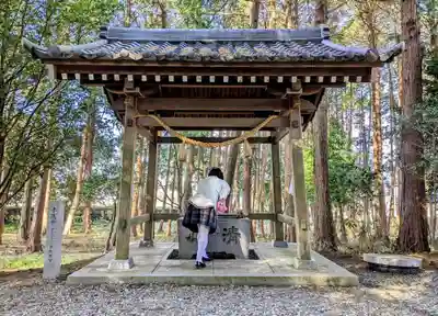 神明社(高木神明社)の手水舎