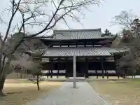 根来寺の{uncategorized: "未分類", other: "その他", undefined: "問題あり", building: "その他建物", grave: "お墓", sacred_gate: "鳥居", guardian: "狛犬", statue: "像", buddha: "仏像", history: "歴史", nature: "自然", garden: "庭園", animal: "動物", pagoda: "塔", temizu: "手水舎", mountain_gate: "山門・神門", sanctuary: "本殿・本堂", subordinate: "末社・摂社", art: "芸術", scenery: "景色", jizo: "地蔵", ema: "絵馬", goshuin: "御朱印", omikuji: "おみくじ", items: "授与品その他", amulet: "お守り", goshuincho: "御朱印帳", eats: "食事", festival: "お祭り", votive_dance: "神楽", shichigosan: "七五三参", wedding: "結婚式", experience: "体験その他", initially: "初詣", around: "周辺", anti_infection: "感染症対策"}