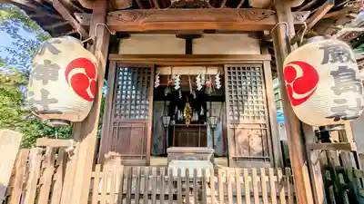 馬橋稲荷神社の末社・摂社