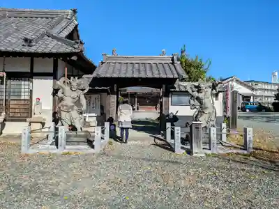 祇園山 徳城寺の山門・神門