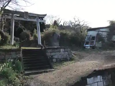 諏訪神社の鳥居