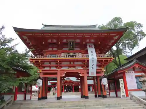 生田神社の山門・神門