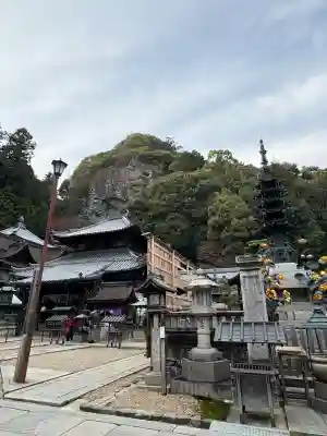 宝山寺の{uncategorized: "未分類", other: "その他", undefined: "問題あり", building: "その他建物", grave: "お墓", sacred_gate: "鳥居", guardian: "狛犬", statue: "像", buddha: "仏像", history: "歴史", nature: "自然", garden: "庭園", animal: "動物", pagoda: "塔", temizu: "手水舎", mountain_gate: "山門・神門", sanctuary: "本殿・本堂", subordinate: "末社・摂社", art: "芸術", scenery: "景色", jizo: "地蔵", ema: "絵馬", goshuin: "御朱印", omikuji: "おみくじ", items: "授与品その他", amulet: "お守り", goshuincho: "御朱印帳", eats: "食事", festival: "お祭り", votive_dance: "神楽", shichigosan: "七五三参", wedding: "結婚式", experience: "体験その他", initially: "初詣", around: "周辺", anti_infection: "感染症対策"}