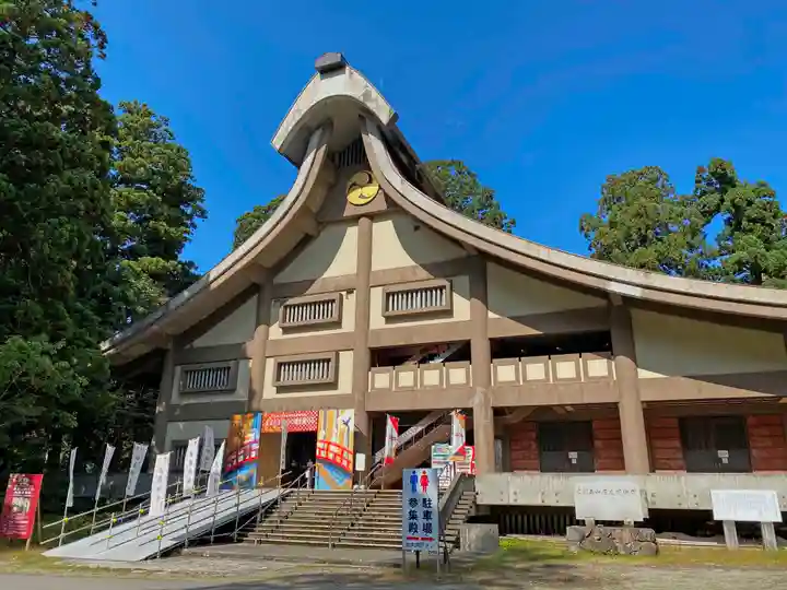出羽神社(出羽三山神社)~三神合祭殿~の周辺