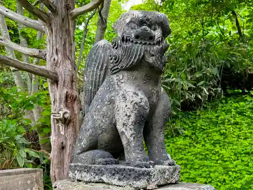 夕張神社の狛犬