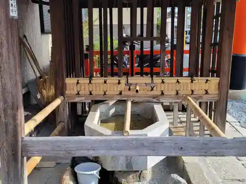 若宮八幡宮（陶器神社）の手水舎