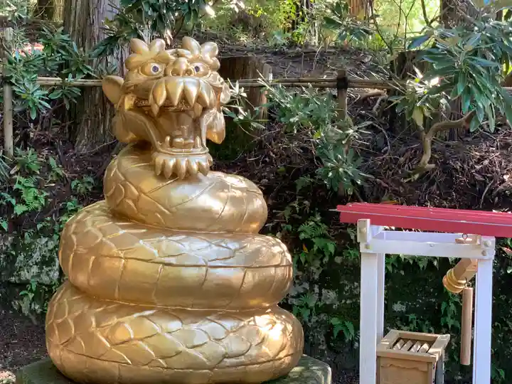 日光二荒山神社中宮祠のその他建物