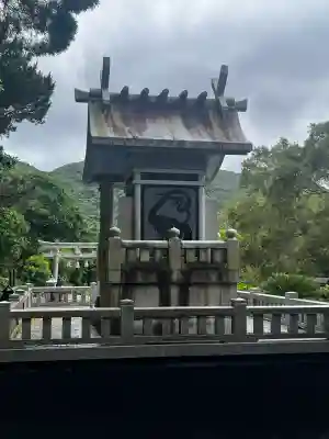尖閣神社の{uncategorized: "未分類", other: "その他", undefined: "問題あり", building: "その他建物", grave: "お墓", sacred_gate: "鳥居", guardian: "狛犬", statue: "像", buddha: "仏像", history: "歴史", nature: "自然", garden: "庭園", animal: "動物", pagoda: "塔", temizu: "手水舎", mountain_gate: "山門・神門", sanctuary: "本殿・本堂", subordinate: "末社・摂社", art: "芸術", scenery: "景色", jizo: "地蔵", ema: "絵馬", goshuin: "御朱印", omikuji: "おみくじ", items: "授与品その他", amulet: "お守り", goshuincho: "御朱印帳", eats: "食事", festival: "お祭り", votive_dance: "神楽", shichigosan: "七五三参", wedding: "結婚式", experience: "体験その他", initially: "初詣", around: "周辺", anti_infection: "感染症対策"}