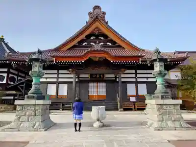 如宝寺の本殿・本堂
