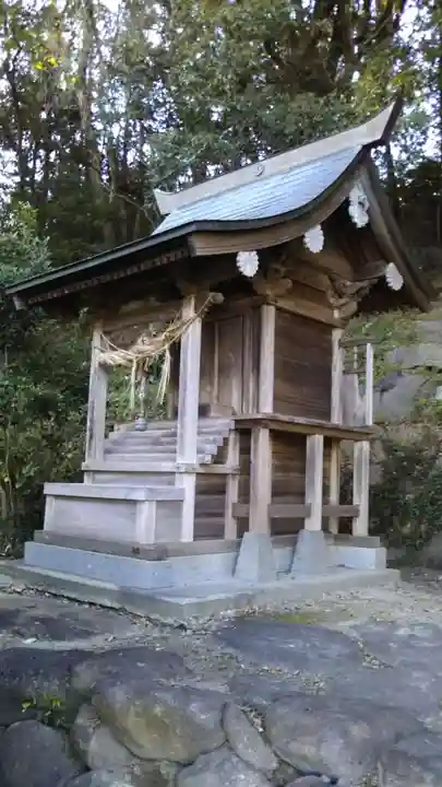 金嶽神社の末社・摂社