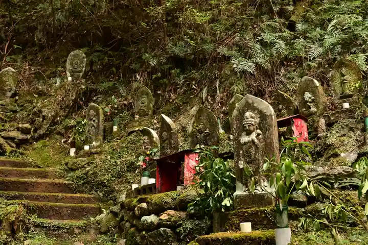 施法寺(東大寺末寺)(愛媛県)