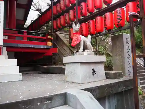 市谷亀岡八幡宮の狛犬