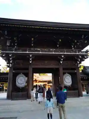 寒川神社の山門・神門