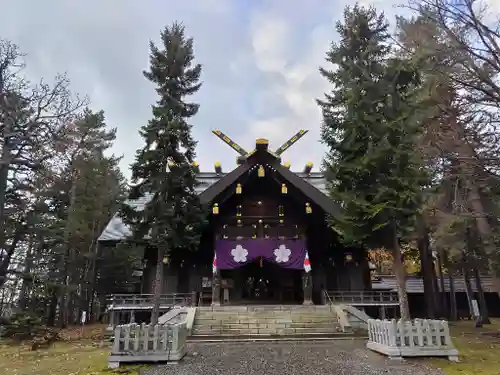 上川神社の本殿