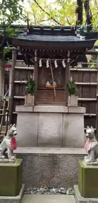 三田春日神社の末社・摂社