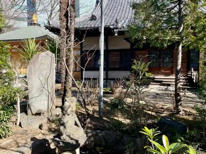 大泉寺の{uncategorized: "未分類", other: "その他", undefined: "問題あり", building: "その他建物", grave: "お墓", sacred_gate: "鳥居", guardian: "狛犬", statue: "像", buddha: "仏像", history: "歴史", nature: "自然", garden: "庭園", animal: "動物", pagoda: "塔", temizu: "手水舎", mountain_gate: "山門・神門", sanctuary: "本殿・本堂", subordinate: "末社・摂社", art: "芸術", scenery: "景色", jizo: "地蔵", ema: "絵馬", goshuin: "御朱印", omikuji: "おみくじ", items: "授与品その他", amulet: "お守り", goshuincho: "御朱印帳", eats: "食事", festival: "お祭り", votive_dance: "神楽", shichigosan: "七五三参", wedding: "結婚式", experience: "体験その他", initially: "初詣", around: "周辺", anti_infection: "感染症対策"}
