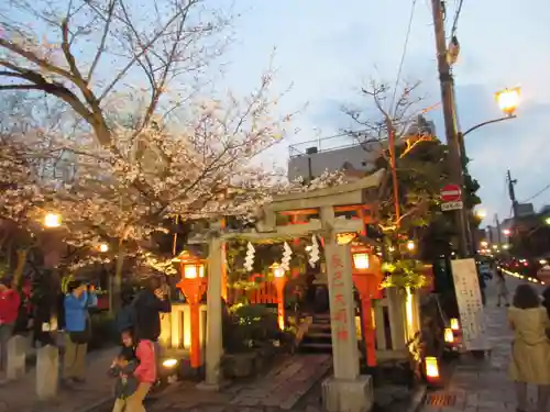 辰巳大明神の鳥居