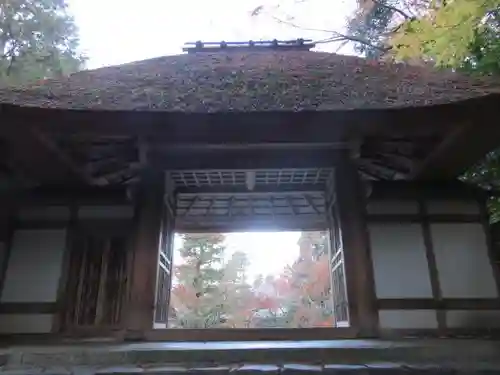 法然院の山門・神門