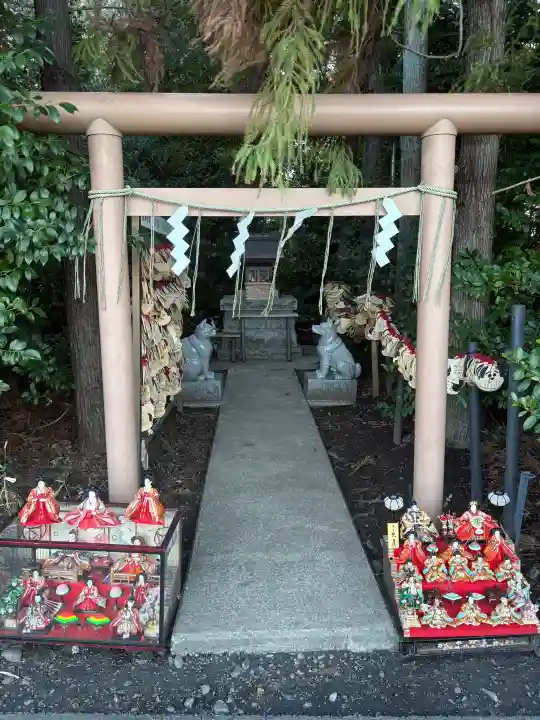 伊奴寝子社の{uncategorized: "未分類", other: "その他", undefined: "問題あり", building: "その他建物", grave: "お墓", sacred_gate: "鳥居", guardian: "狛犬", statue: "像", buddha: "仏像", history: "歴史", nature: "自然", garden: "庭園", animal: "動物", pagoda: "塔", temizu: "手水舎", mountain_gate: "山門・神門", sanctuary: "本殿・本堂", subordinate: "末社・摂社", art: "芸術", scenery: "景色", jizo: "地蔵", ema: "絵馬", goshuin: "御朱印", omikuji: "おみくじ", items: "授与品その他", amulet: "お守り", goshuincho: "御朱印帳", eats: "食事", festival: "お祭り", votive_dance: "神楽", shichigosan: "七五三参", wedding: "結婚式", experience: "体験その他", initially: "初詣", around: "周辺", anti_infection: "感染症対策"}