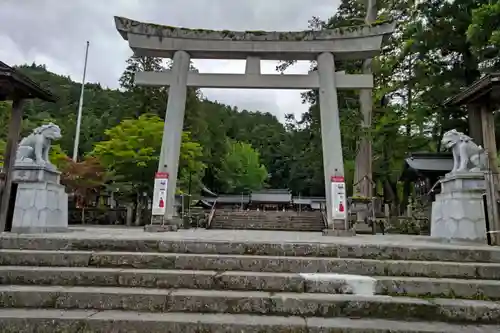 飛驒一宮水無神社の鳥居