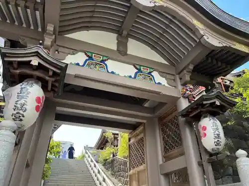 湯島天満宮の山門