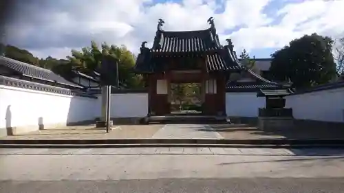 萬福寺の山門