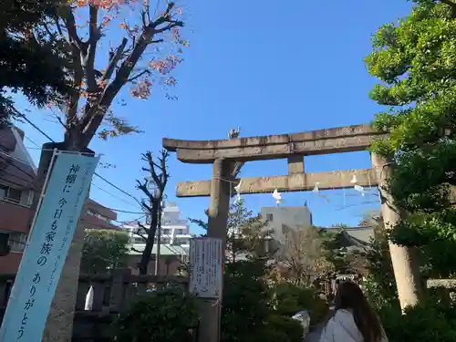 鳩森八幡神社の鳥居