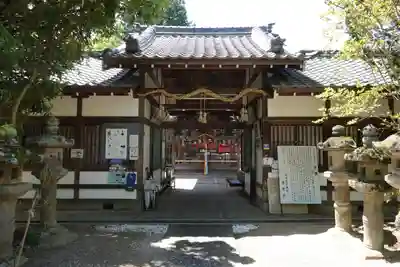 奈良豆比古神社の山門・神門