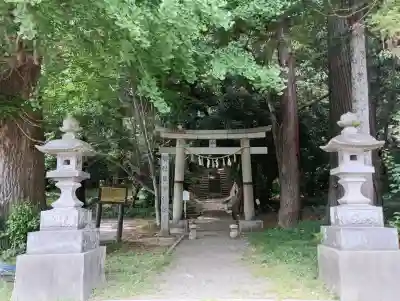 日吉神社の{uncategorized: "未分類", other: "その他", undefined: "問題あり", building: "その他建物", grave: "お墓", sacred_gate: "鳥居", guardian: "狛犬", statue: "像", buddha: "仏像", history: "歴史", nature: "自然", garden: "庭園", animal: "動物", pagoda: "塔", temizu: "手水舎", mountain_gate: "山門・神門", sanctuary: "本殿・本堂", subordinate: "末社・摂社", art: "芸術", scenery: "景色", jizo: "地蔵", ema: "絵馬", goshuin: "御朱印", omikuji: "おみくじ", items: "授与品その他", amulet: "お守り", goshuincho: "御朱印帳", eats: "食事", festival: "お祭り", votive_dance: "神楽", shichigosan: "七五三参", wedding: "結婚式", experience: "体験その他", initially: "初詣", around: "周辺", anti_infection: "感染症対策"}