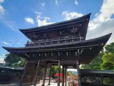 川崎大師（平間寺）の山門・神門
