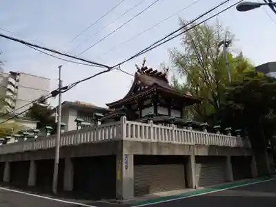 鳥越神社の本殿・本堂